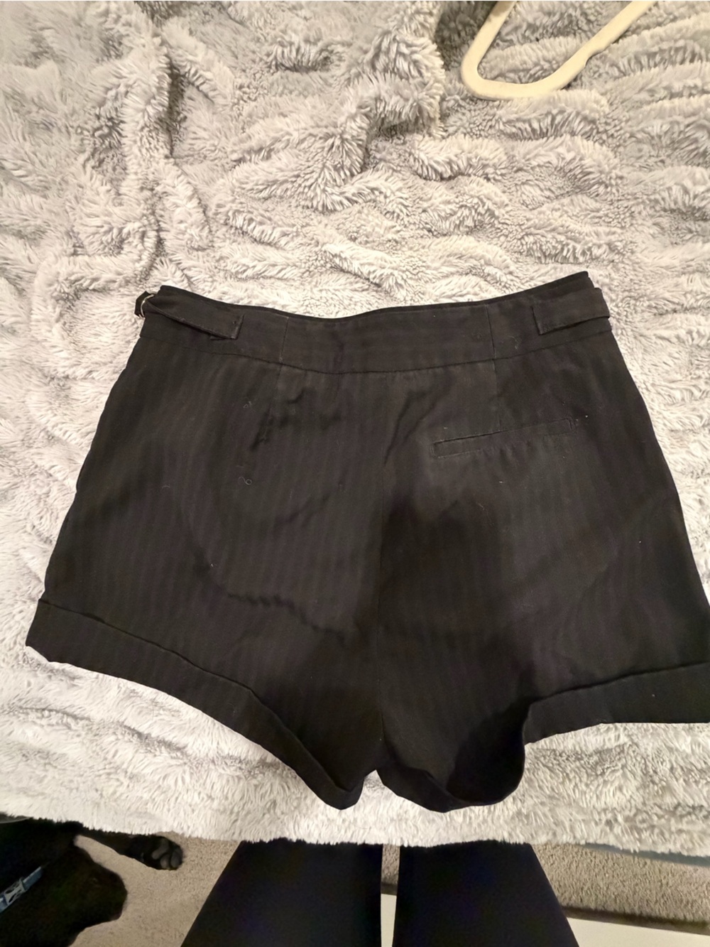 Alexander McQueen Black Tailored Women’s Shorts with Side Buckle - Picture 4 of 4